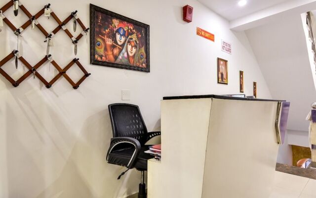 Oyo 60737 Hotel Purple Residency