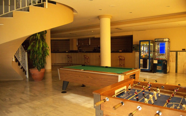 Hotel Reyes Ziríes