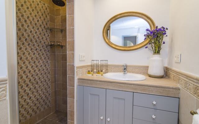 Sand Dunes Waterfront Retreat