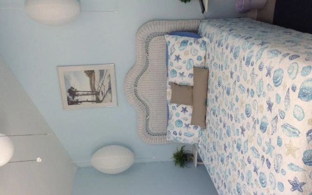 Paradise Cove at Lemon Bay