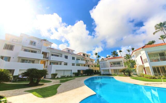 Las Terrazas Condo - Los Corales Village