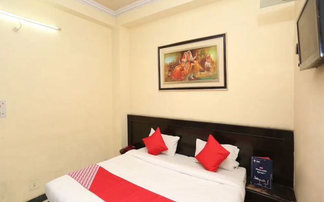 OYO 15848 Hotel Mahajan Palace