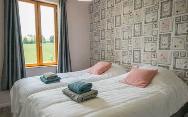 Modern Mansion With Swimming Pool, Terrace, Garden Furniture