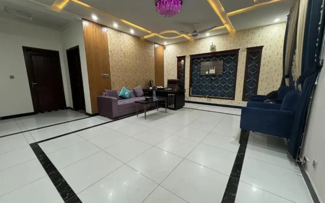 Sky Lodge Guest House