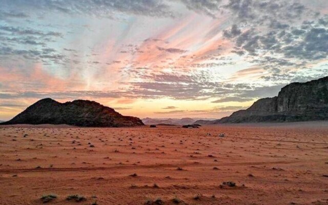 Wadi Rum Hikers & Jeep tours