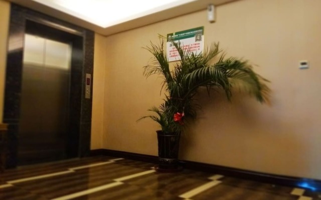 GreenTree Inn PuNing International Commodity City Hotel
