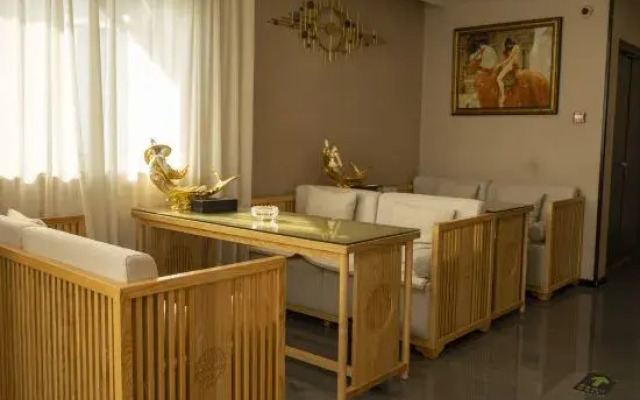 Homeinn Ripple Yun Hotel (Anqing Yuexi County Swan Square)