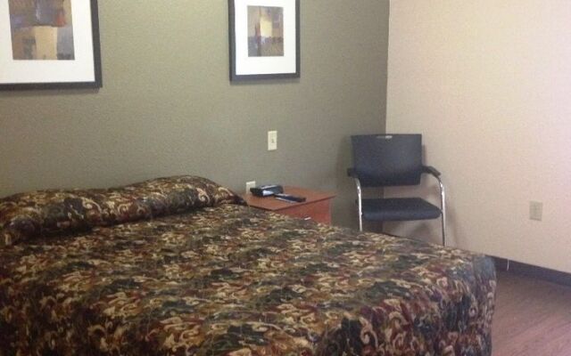 Inland Suites Elvis