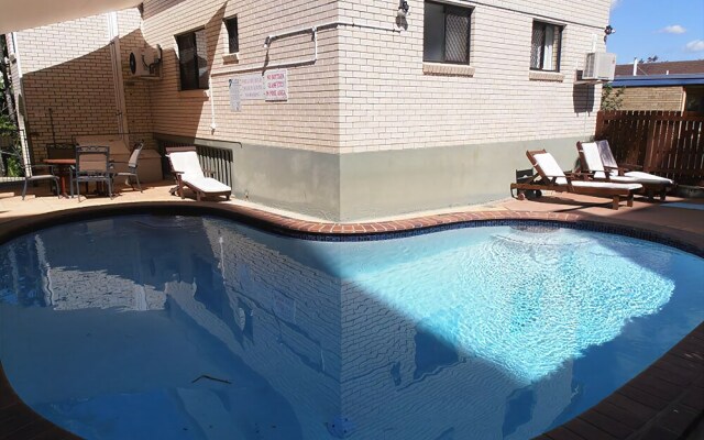 Beachside Court Holiday Apartments