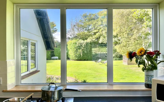 Spacious Coastal Family Home Sleeps 8