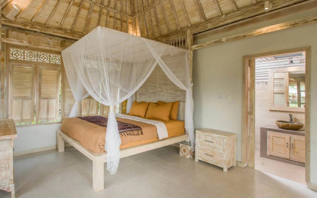 Uma Caming Villas & Gym