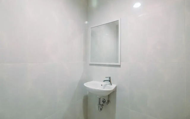 Fully Furnished With Modern Design Studio At Evenciio Apartment