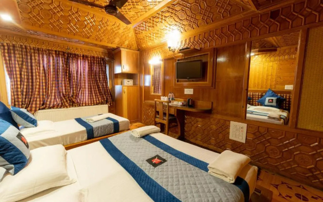 Rubab Guest House