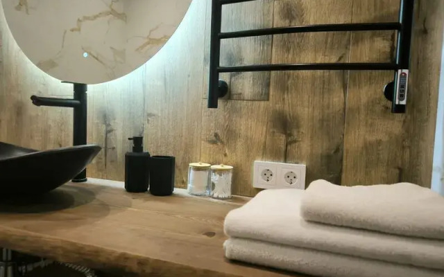 Апартаменты Под Крышей на ул. Нансена, д. 109/6