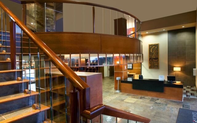 Four Points by Sheraton Victoria Gateway