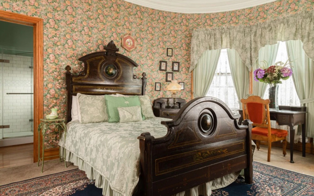 The Dempsey Manor Bed & Breakfast Inn