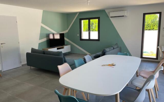 Magnifique villa avec piscine / jacuzzi / brasero