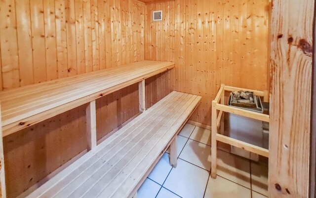 Nice Home in Rechlin With Sauna, Wifi and 2 Bedrooms