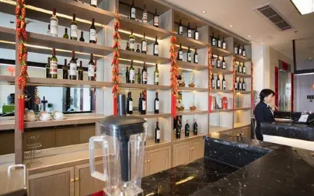 Jusun Hotel
