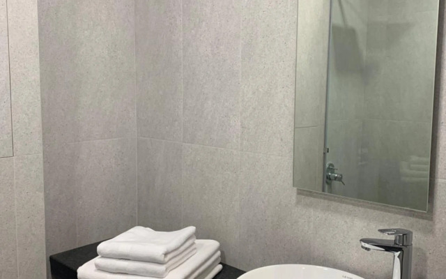 Apartment in center of Yerevan, Saryan street, 1 line