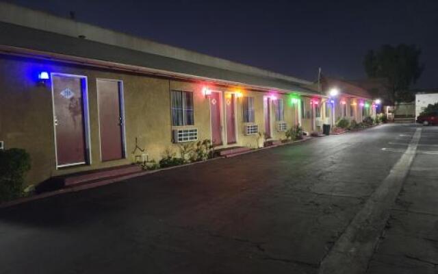 Deluxe Motel, Los Angeles Area