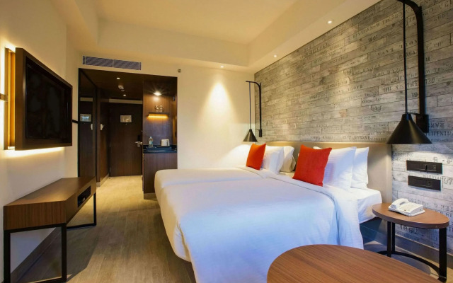Lemon Tree Premier City Center Pune