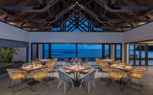 Avani+ Barbarons Seychelles