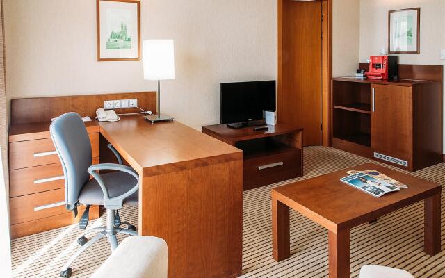 HolidayHall Samara Hotel