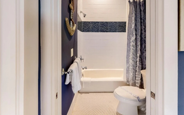 Paradise Beach by AMI Locals