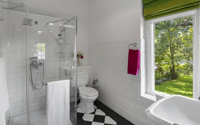 Taylors Hill Boutique Hotel