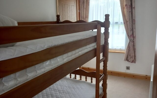Inviting 2 Bed Apartment in Westwood ho
