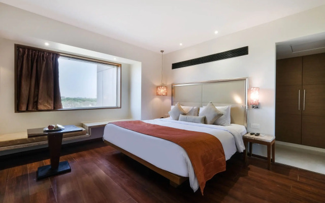 7 Apple Hotel Pimpri Pune