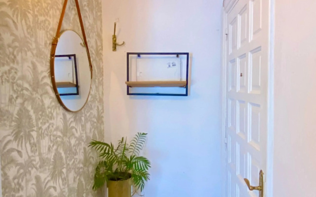 Cozy Urban Escape 1BR Near Tenerife South Airport