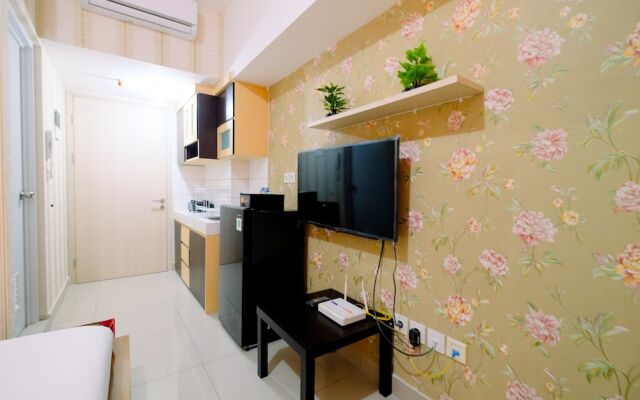 Comfy Studio Apartment at Springlake Summarecon Bekasi