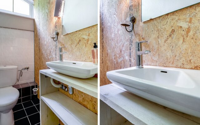 Cozy Holiday Home in Kortgene near Lake Veerse