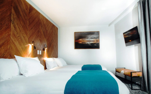 Atix Hotel
