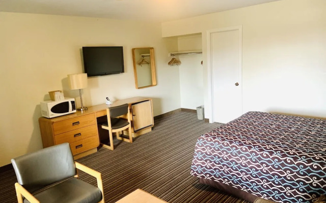 Green Acres Motel