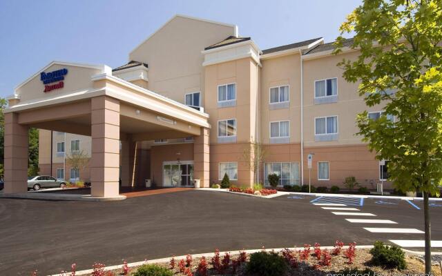 Fairfield Inn & Suites by Marriott State College
