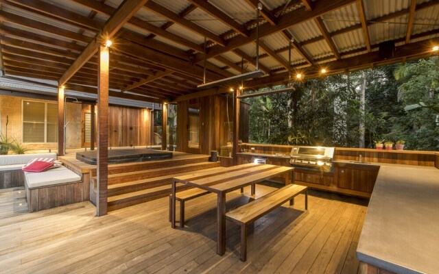 Apalie Retreat