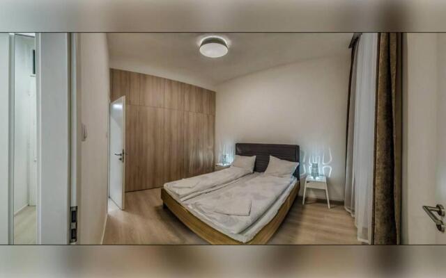 Luminous Design Apartment At Wesselényi Street