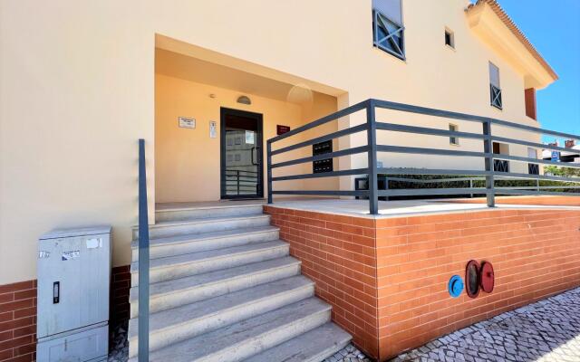 Albufeira Modern 2 by Homing