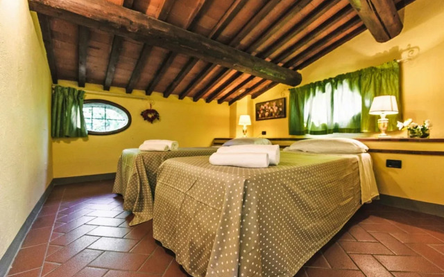 Country House in Tuscany With Pool and Tennis