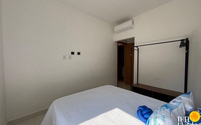 Apto completo e confortável com roupa de cama nas Toninhas  Condomínio Lumière