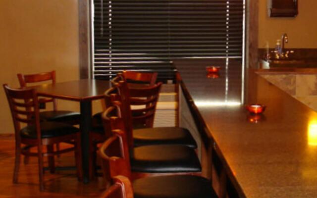 Red River Inn and Suites Fargo