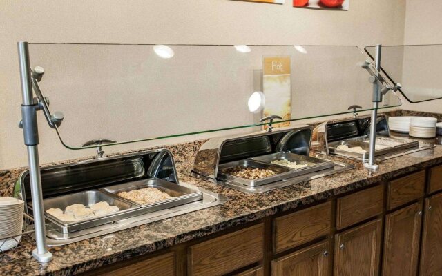 Quality Inn & Suites Goshen