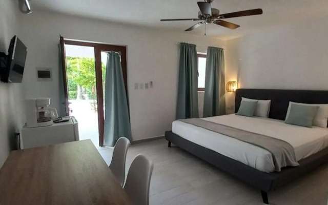 La Piazzetta Suites
