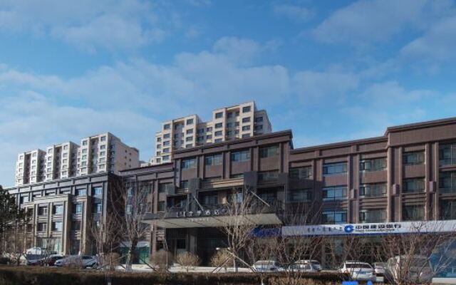 JI Hotel (Chifeng Station East Square)