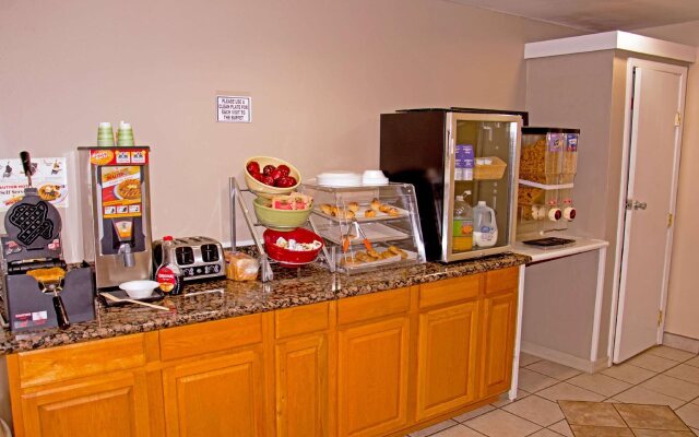 Red Roof Inn Buffalo, TX