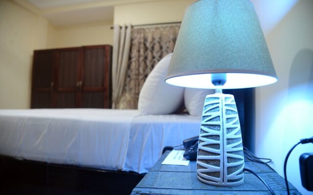 Target Hill Hotel