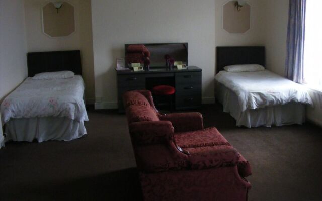 The Highlander Hotel